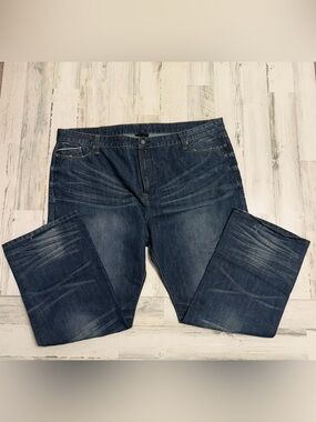 NWOT. Classic Men's Dark Blue Denim Jeans